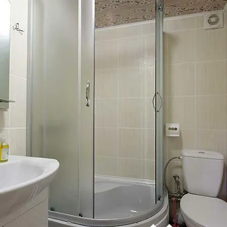 на долоні Mykulytschyn