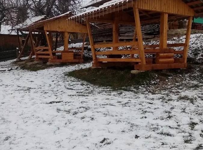 на долоні منزل ريفي