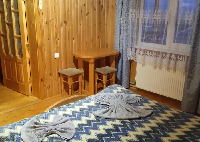 на долоні *