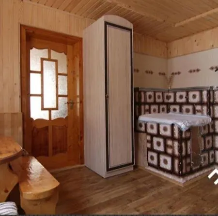 на долоні Landhuis