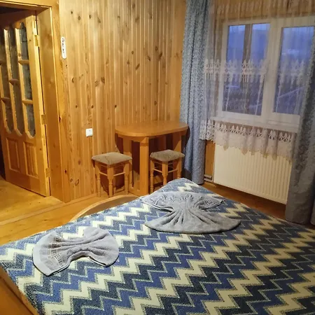 на долоні *