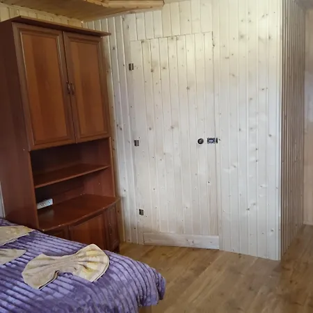 на долоні Landhuis *